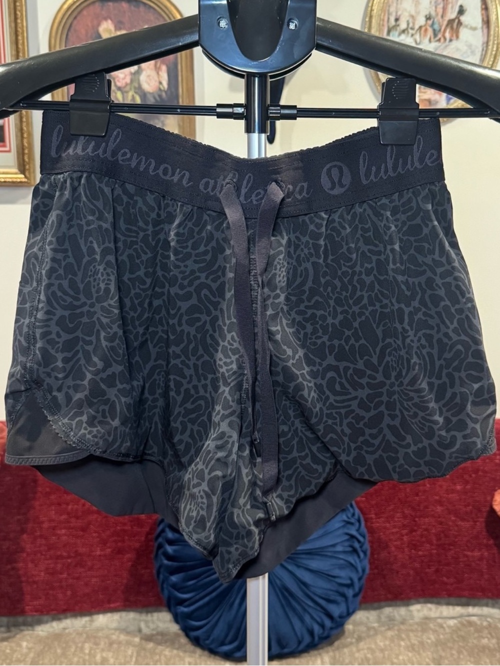 lululemon reversible athletica Black Floral- cheetah Print Athletic Shorts 🐆
